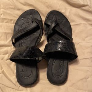 Black b.o.c. sandals size 6